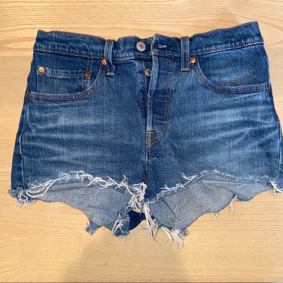 Levi's Pants - Levi’s 501 mid-rise denim shorts